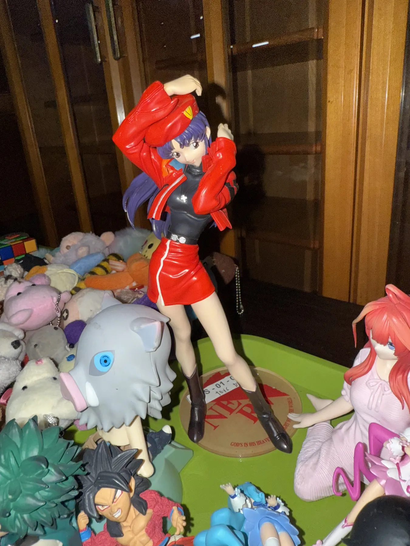 Tray of assorted anime figurines