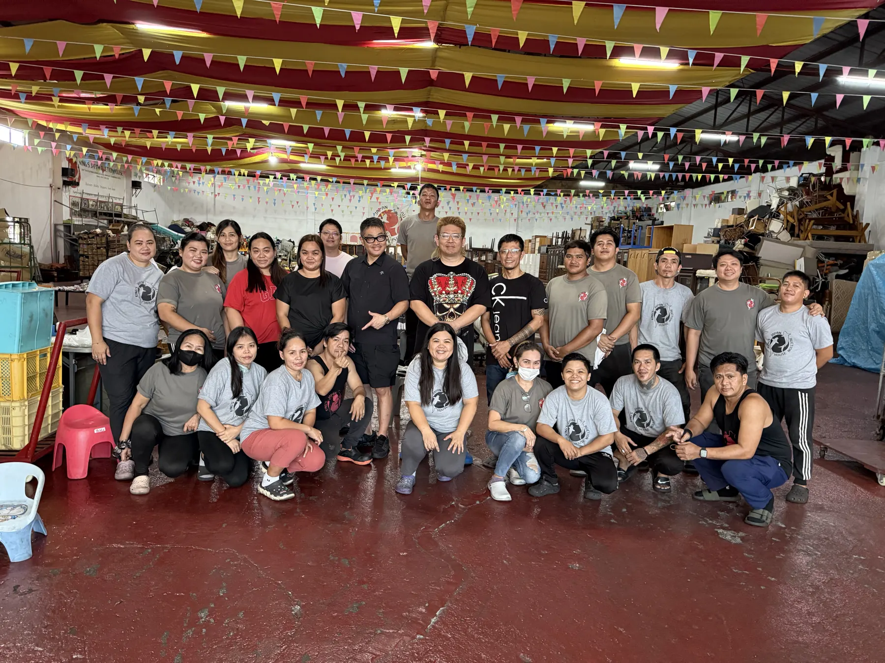 The King's Japan Auction House team